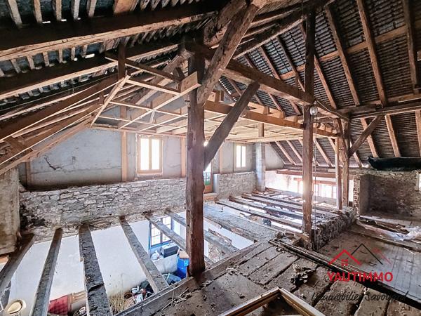 Fillinges (74250) Corps de ferme à rénover à Fillinges (74250) – potentiel 200 m² habitables + 50 m² garage