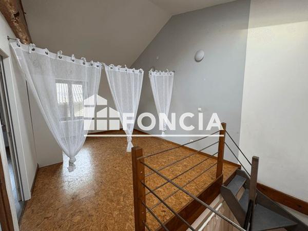 Location Maison 2 pièces 77 m² - 14 PASSAGE DU MULETIER Ambutrix 01500