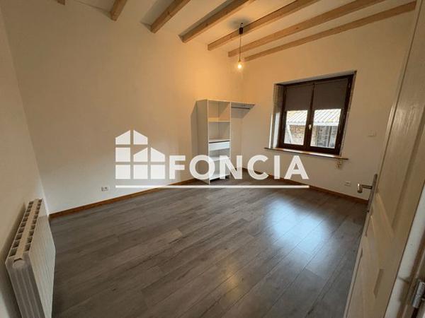 Location Maison 2 pièces 77 m² - 14 PASSAGE DU MULETIER Ambutrix 01500