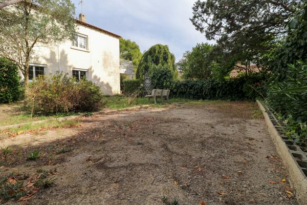 Maison familiale avec piscine à Bernis, aux portes de Nîmes