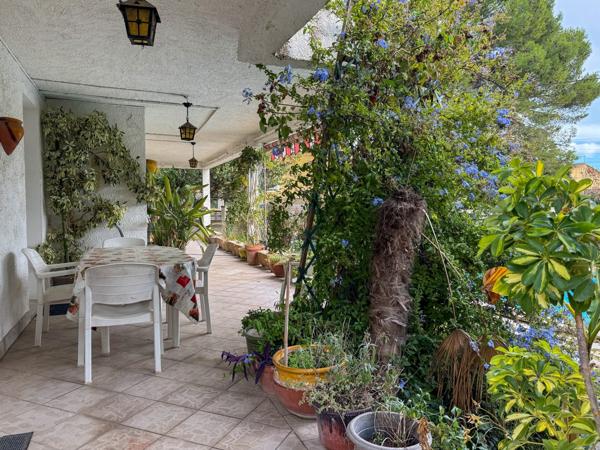 Maison familiale avec piscine à Bernis, aux portes de Nîmes