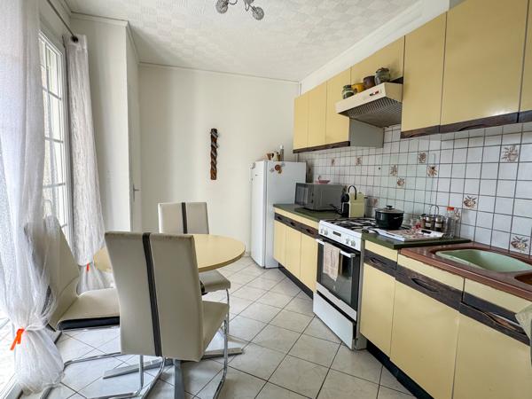 Maison familiale avec piscine à Bernis, aux portes de Nîmes