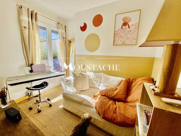 MAISON FAMILIALE ENTIEREMENT RÉNOVÉE - PISCINE & 15 MINUTES A PIED PLAGE ET CENTRE-VILLE -