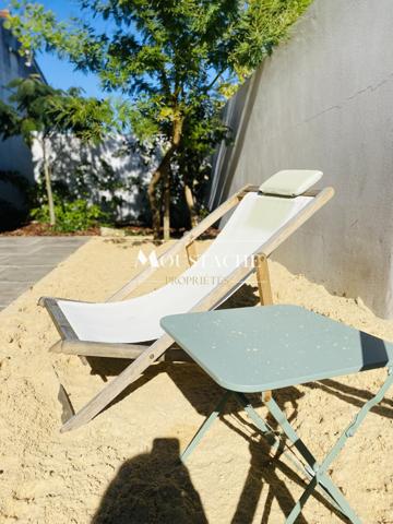 MAISON FAMILIALE ENTIEREMENT RÉNOVÉE - PISCINE & 15 MINUTES A PIED PLAGE ET CENTRE-VILLE -