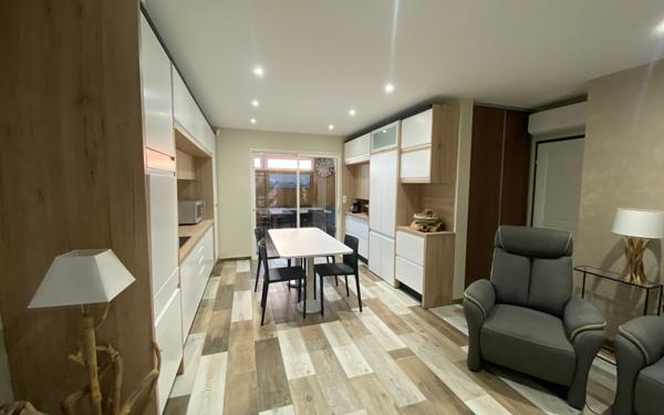 Maison à vendre    4 pièces • 85,48 m2 Biscarrosse