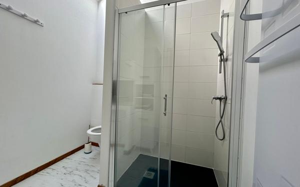 Appartement à vendre    3 pièces • 51,70 m2 Pau