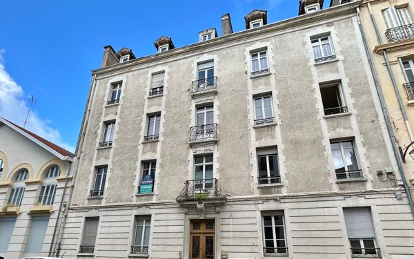 Appartement à vendre    3 pièces • 51,70 m2 Pau