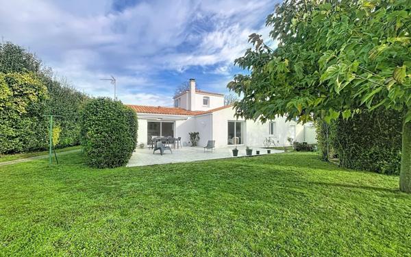 Maison à vendre    4 pièces •  Salles-sur-Mer