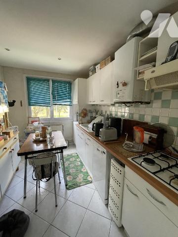 A VENDRE - NANTES -  Blanche de castille - Appartement T3 d'env 68.97m² avec cave et parking