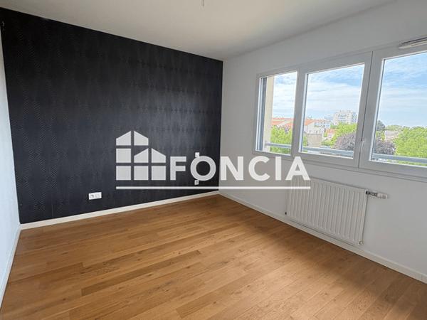 Location Appartement 2 pièces 57.24 m² - BAT A - PORTE 21 Niort 79000