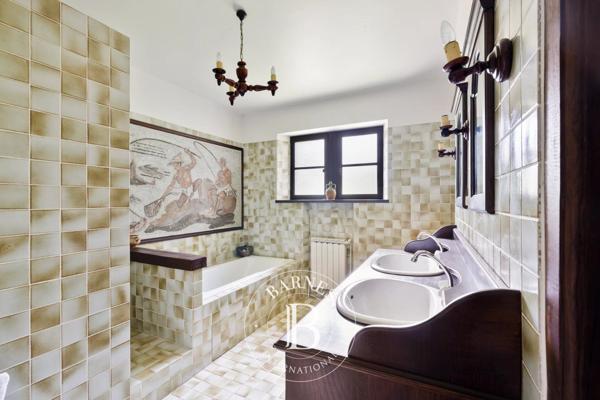 Ciboure, Maison 7 Chambres -  300 m² à vendre