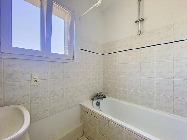 A vendre proche du centre d' Amboise  maison 68 m² 3 chambres