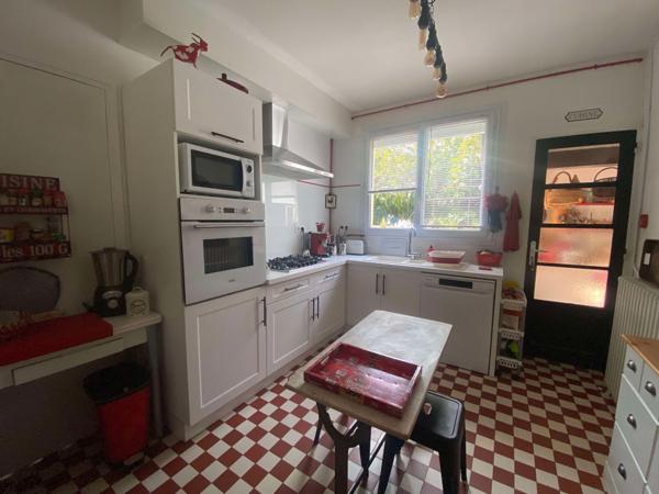 MAISON AVEC JARDIN ET GARAGE QUARTIER DES CASTORS