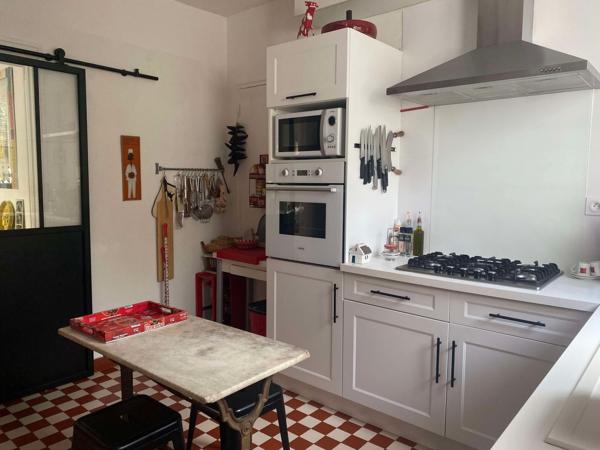 MAISON AVEC JARDIN ET GARAGE QUARTIER DES CASTORS