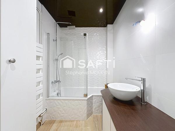 Appartement rénové avec goût, 3 chambres, loggia