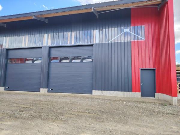 Location / Local Industriel / Bâtiment à Ploudaniel (29260)