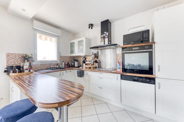 Appartement Pontault Combault 3 pièce(s) 66.2 m2