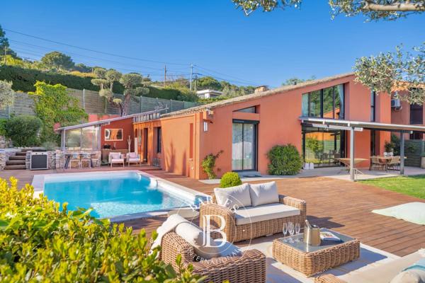 Mougins, Villa 3 Chambres -  164 m² à vendre