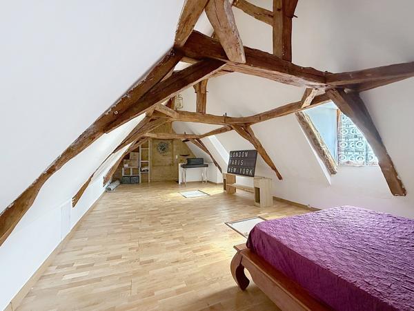Maison
         4 pièces
        - 118 m² Exclusivité 234 500 €*