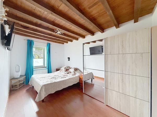 Maison
         4 pièces
        - 118 m² Exclusivité 234 500 €*
