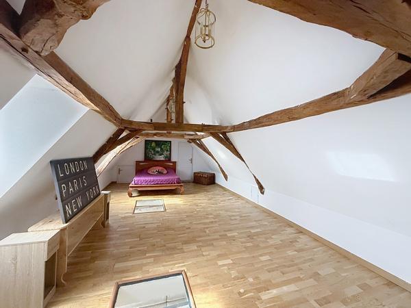 Maison
         4 pièces
        - 118 m² Exclusivité 234 500 €*