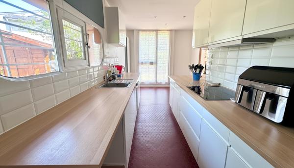 Le confort d'une maison familiale avec chambre au rez-de-chaussée !