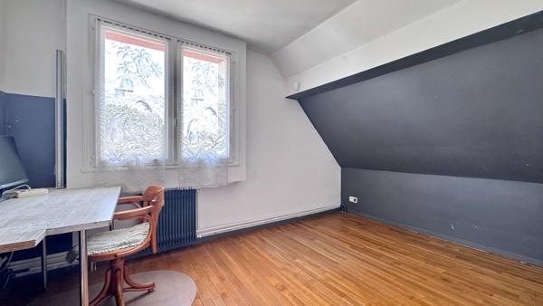 Le confort d'une maison familiale avec chambre au rez-de-chaussée !