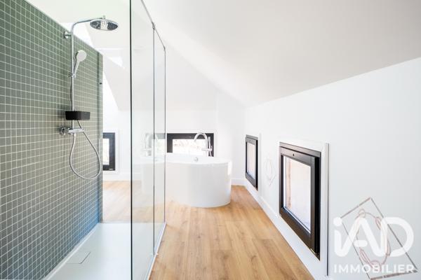 Chambres d’hôtes, Gîtes​ à vendre 140 m² Saint-Jean-de-Maurienne