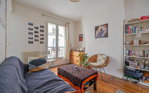 Appartement à vendre    2 pièces • 29,87 m2 Paris 18