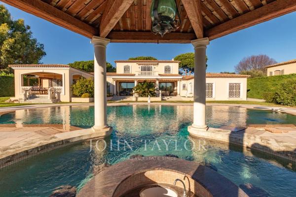 Cap d'Antibes | Située dans un domaine privé