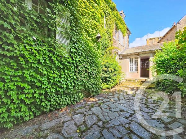 Maison à vendre  23 pièces - 374 m 2   MERDRIGNAC  - 22