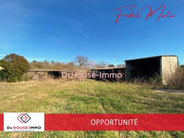 Terrain à vendre 3 pièces de 3 400 m²