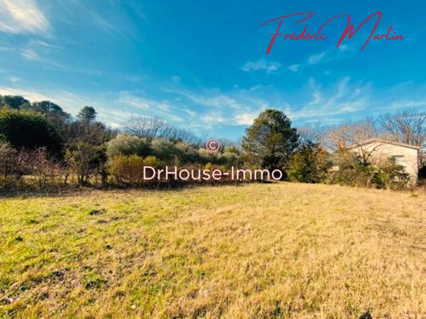 Terrain à vendre 3 pièces de 3 400 m²