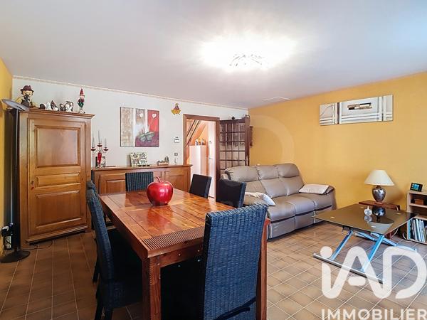 Maison à vendre 5 pièces 98 m² Vert-Saint-Denis
