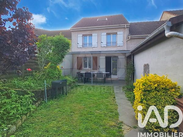 Maison à vendre 5 pièces 98 m² Vert-Saint-Denis