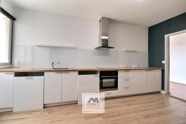 BORDEAUX quartier Croix Blanche, à vendre appartement avec 4 chambres , 2 balcons et parking en sous-sol