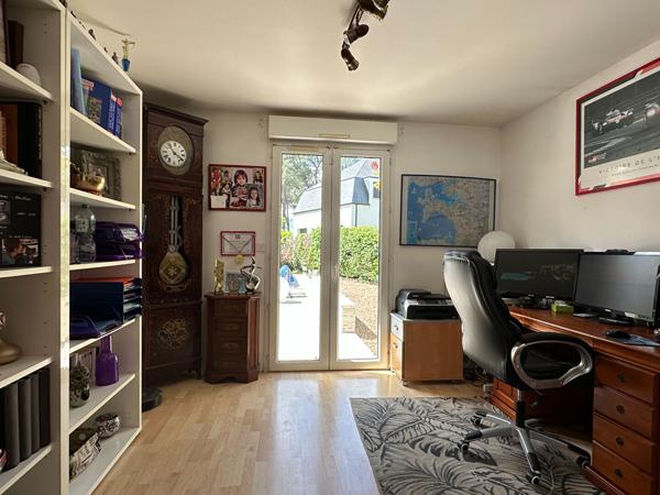 Maison familiale de 190m² avec 6 chambres, implantée sur son terrain de 4900m² !
