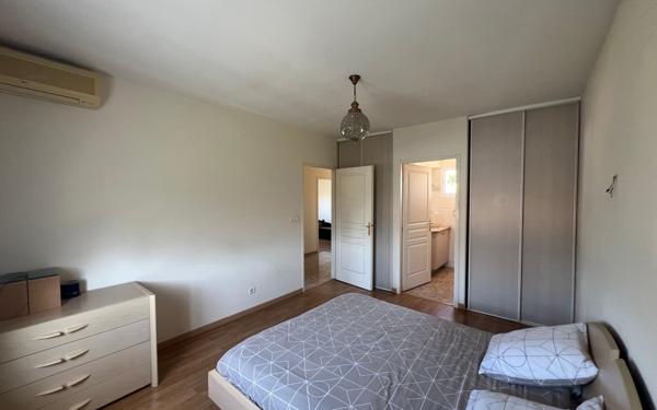 Maison à vendre    5 pièces • 130 m2 Mérignac