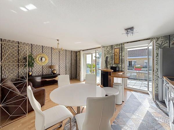 Appartement Les Sables d'Olonne  bourg Château 3 pièces 60.38 m² terrasse 2 parkings proche commerces