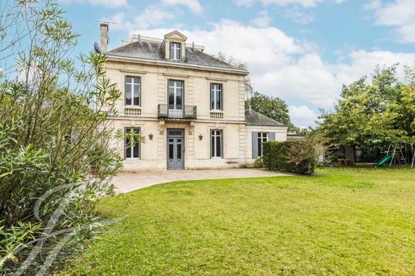 EXCLUSIVITÉ - LE BOUSCAT - MAISON DE MAÎTRE - TERRAIN DE 2 000 M² - DIVISION PARCELLAIRE POSSIBLE