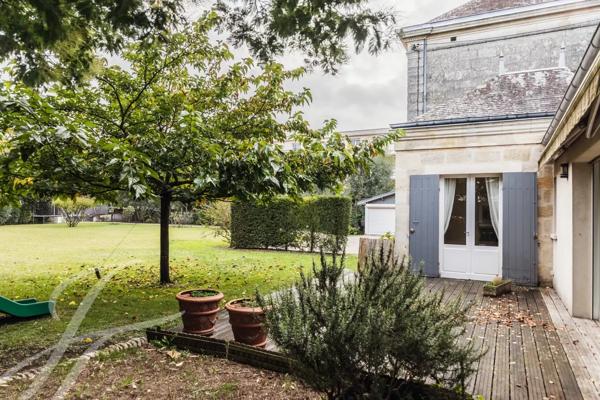 EXCLUSIVITÉ - LE BOUSCAT - MAISON DE MAÎTRE - TERRAIN DE 2 000 M² - DIVISION PARCELLAIRE POSSIBLE