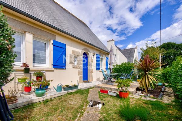 Maison style néo bretonne située en plein coeur du bourg de Plérin
