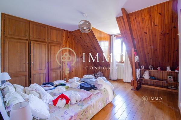 Limitrophe Bourg La Reine, Maison 6 pièces 115m2