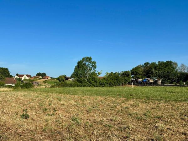 Terrain constructible Pourlans 588 m2