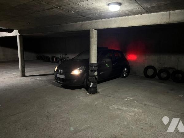 En pleine Krutenau, rue des Balayeurs, place de stationnement au 1er sous-sol