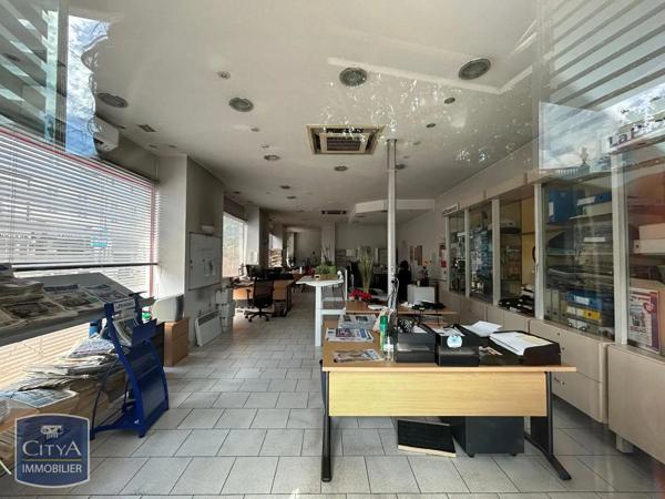 Local commercial à louer Carpentras (84200)
