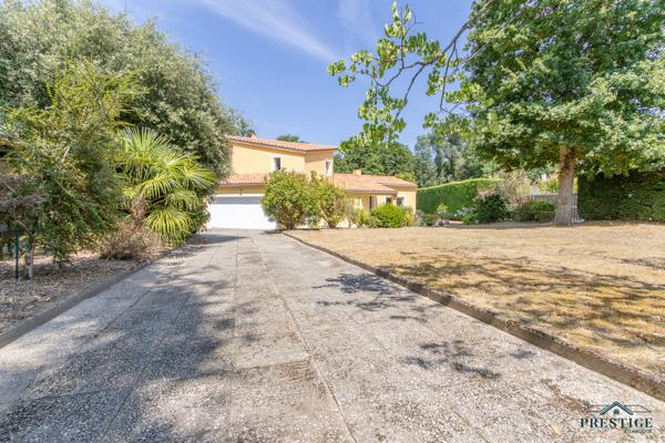 ST BREVIN LES PINS - VILLA 160M2 - PISCINE & SPA - TERRAIN 1 262M2