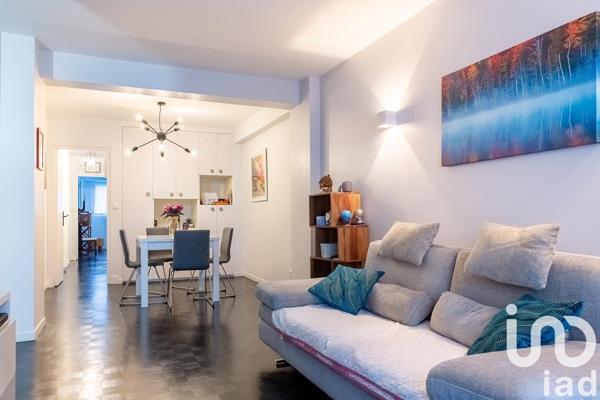 Appartement 3 pièces de 71 m² à Paris (75017)