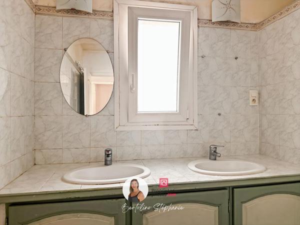 Maison  5 pièces 127m2- 864 m2