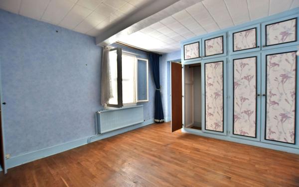 Maison à vendre    5 pièces • 106 m2 Long